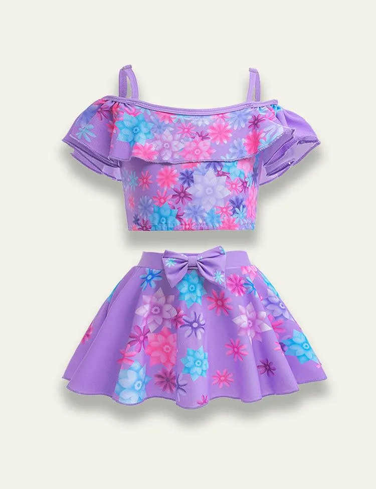 A Magic House Full of Split Swimsuits - Image 2